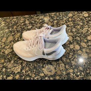 Women Nike shoes